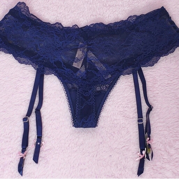 Victoria's Secret DREAM ANGELS Navy Floral Thong Garter Belt Panty - Picture 3 of 5